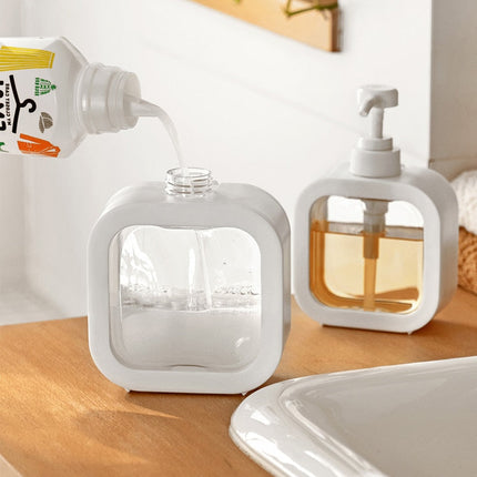 Bílý dávkovač na tekuté mýdlo 300ml