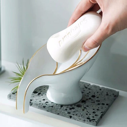 Keramická mýdlenka ve tvaru listu