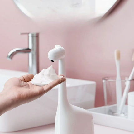 Dávkovač mýdla ve tvaru žirafy