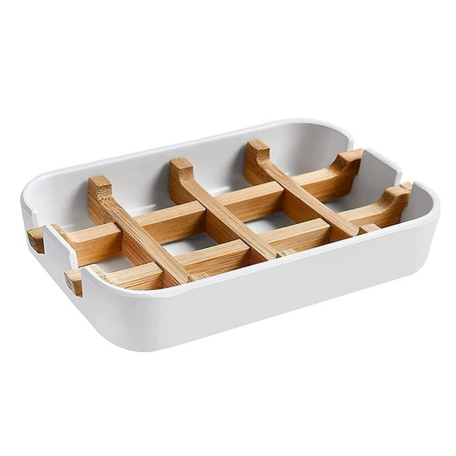 Bílá mýdlenka s bambusovou mřížkou