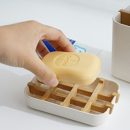 Bílá mýdlenka s bambusovou mřížkou